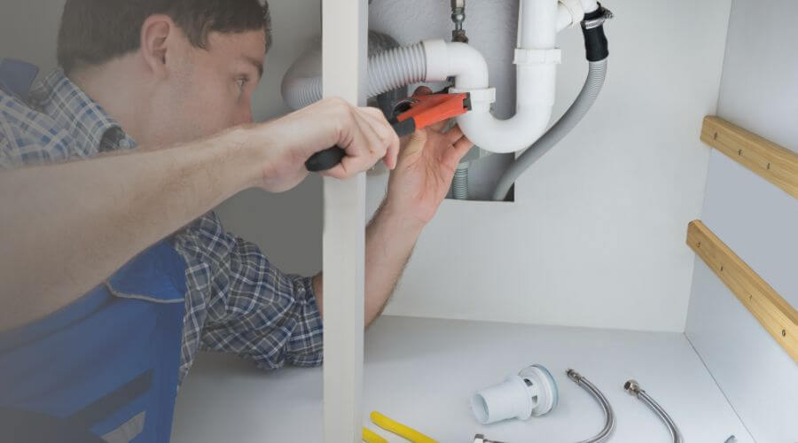 Professional sink repair in Delavan, IL